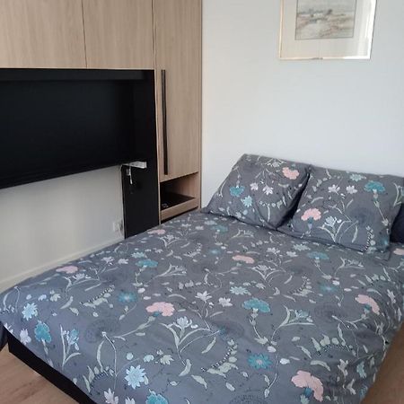 Appartement F2 Meuble Centre Ville Brive-la-Gaillarde Buitenkant foto