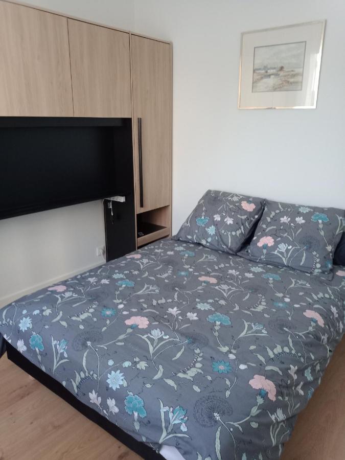 Appartement F2 Meuble Centre Ville Brive-la-Gaillarde Buitenkant foto