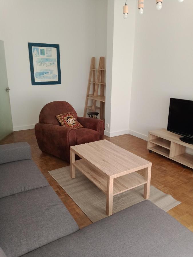 Appartement F2 Meuble Centre Ville Brive-la-Gaillarde Buitenkant foto